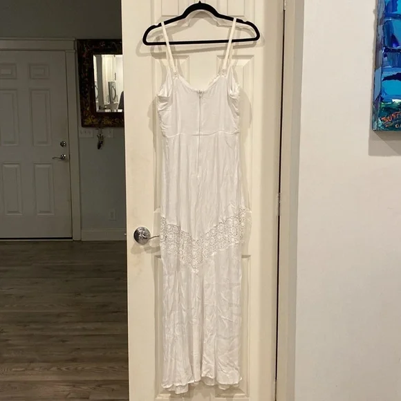 Boho White Sleeveless Maxi Dress w/Adjustable Straps and Crochet details size S - Picture 5 of 8